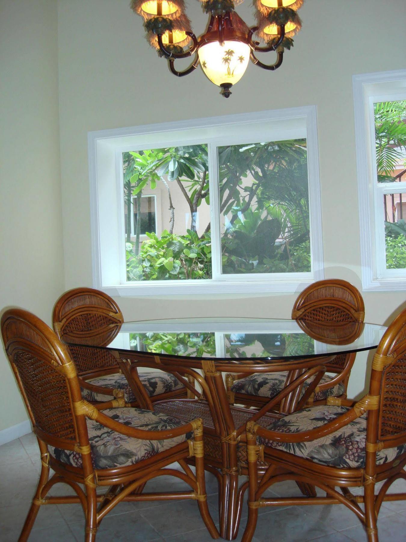 Maui Beach House B & B Kahana Dış mekan fotoğraf