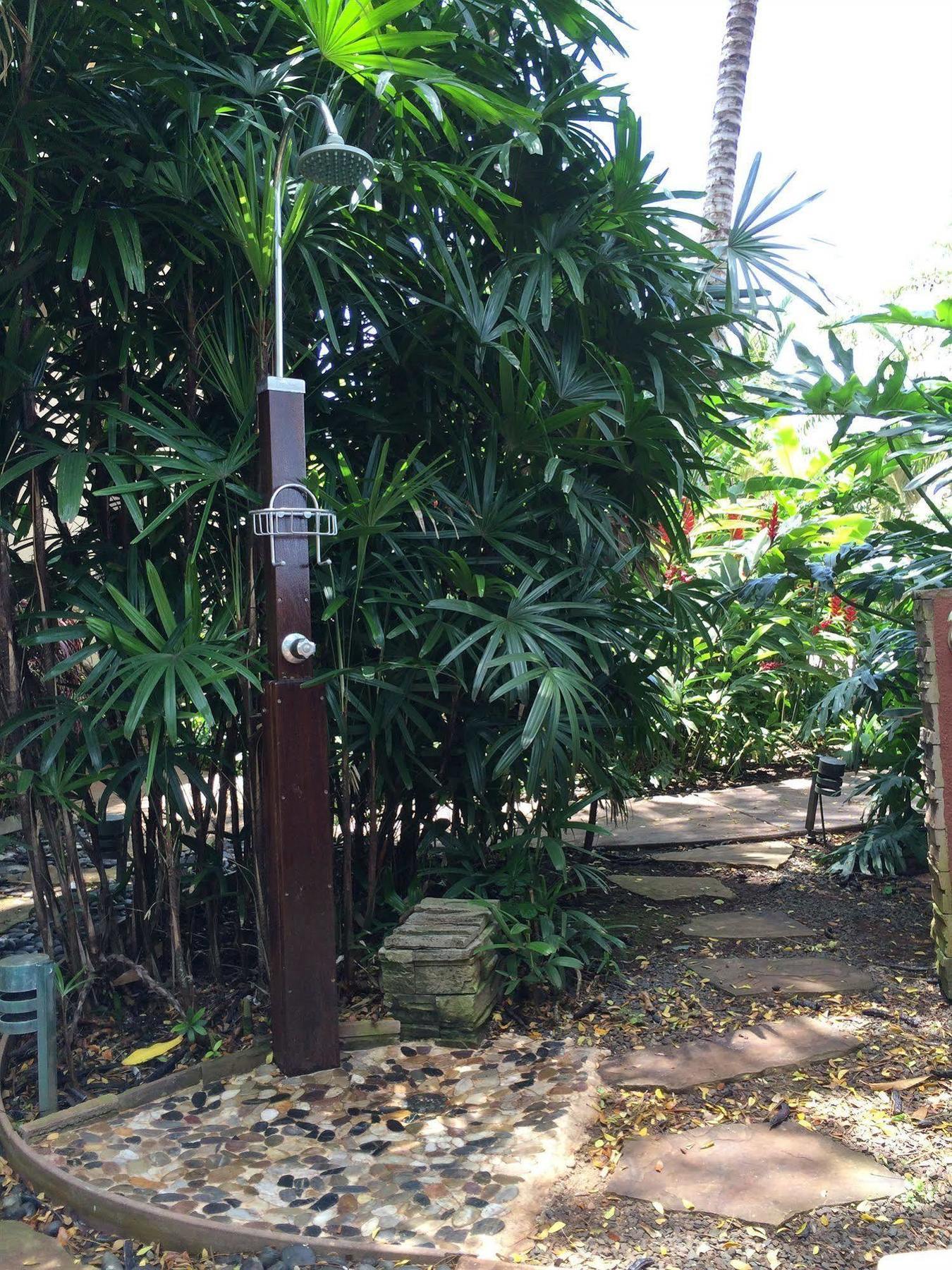 Maui Beach House B & B Kahana Dış mekan fotoğraf